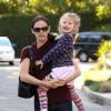 Jennifer Garner va chercher sa fille Violet à l'école (9 novembre 2010 à Los Angeles)