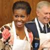 Michelle Obama en Allemagne le 11 novembre. Elle a joué la chef de cantine sur une base militaire.