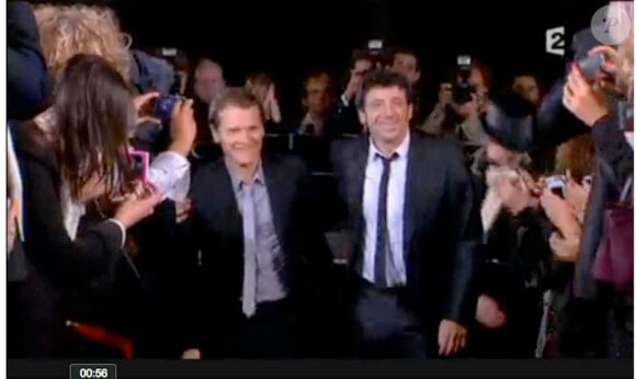 Patrick Bruel et Bénabar arrivent dans le studio Gabriel pour l'émission Champs-Elysées (diffusée le 13 novembre 2010 sur France 2)