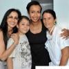 Sonia Rolland, Déborah, de l'association Faire Face, et des enfants de la Timone.