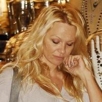 Pamela Anderson : Une bimbo complètement perdue...