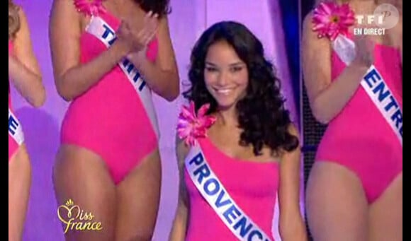 Miss Provence fait partie des douze demi-finalistes de Miss France 2011.