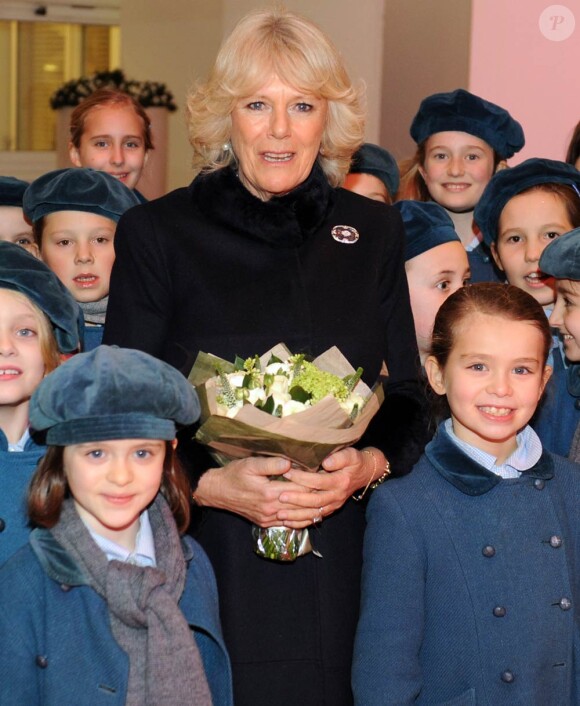 Le 3 décembre 2010, le prince Charles réceptionnait son sapin de Noël, porté par un Percheron. Son épouse Camilla, dans le même temps, se démultipliait entre inaugurations et rencontres avec des écoliers.
