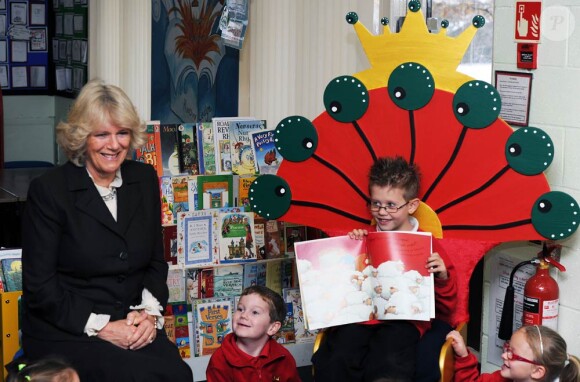 Le 3 décembre 2010, le prince Charles réceptionnait son sapin de Noël, porté par un Percheron. Son épouse Camilla, dans le même temps, se démultipliait entre inaugurations et rencontres avec des écoliers.