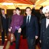 Carla Bruni et Nicolas Sarkozy après une parenthèse romantique notamment consacrée au Taj Mahal privatisé pour eux, arrivent à New Delhi. Le 5 décembre 2010