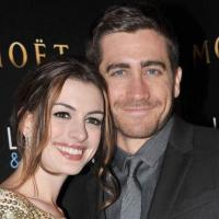 La jolie Anne Hathaway et Jake Gyllenhaal pour un bain de foule hystérique !