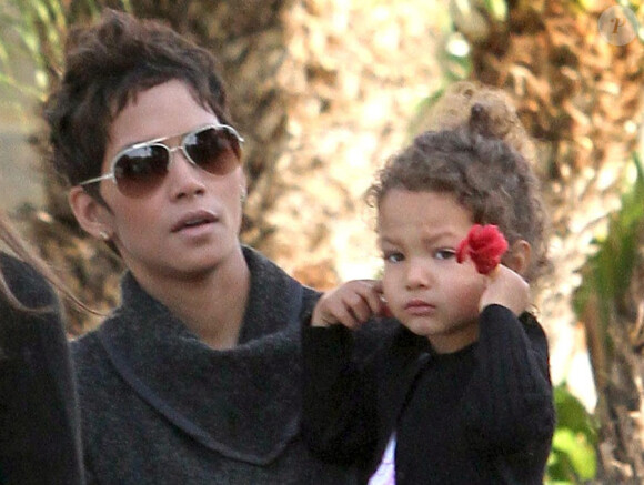 Halle Berry et sa fille Nahla à Los Angeles le 10 décembre 2010