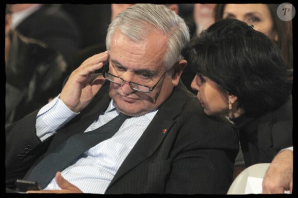 Rachida Dati et Jean-Pierre Raffarin au Conseil National de l'UMP, le 11 décembre 2010.