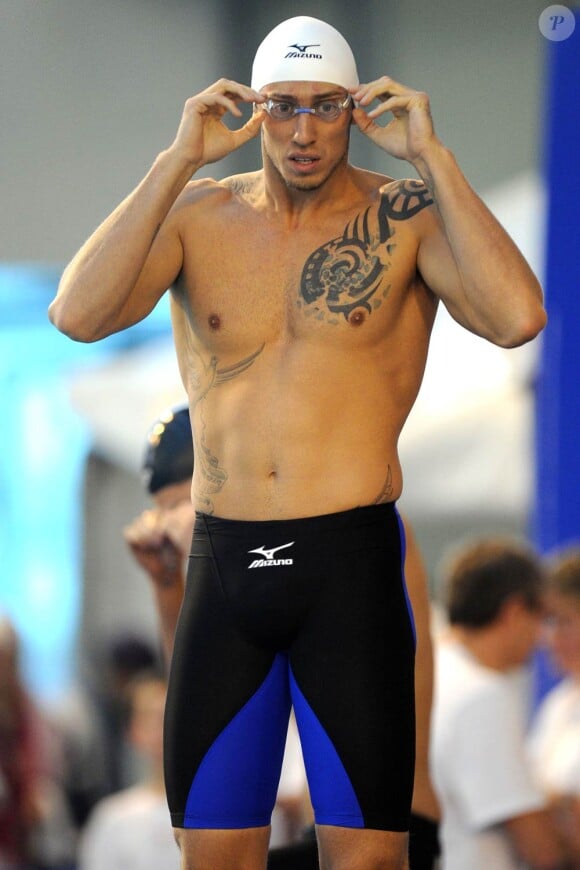 Vendredi 17 décembre 2010, Frédérick Bousquet s'est incliné devant un rival qu'il connaît bien, le Brésilien Cesar Cielo, en finale du 50m nage libre en petit bassin à Dubaï.