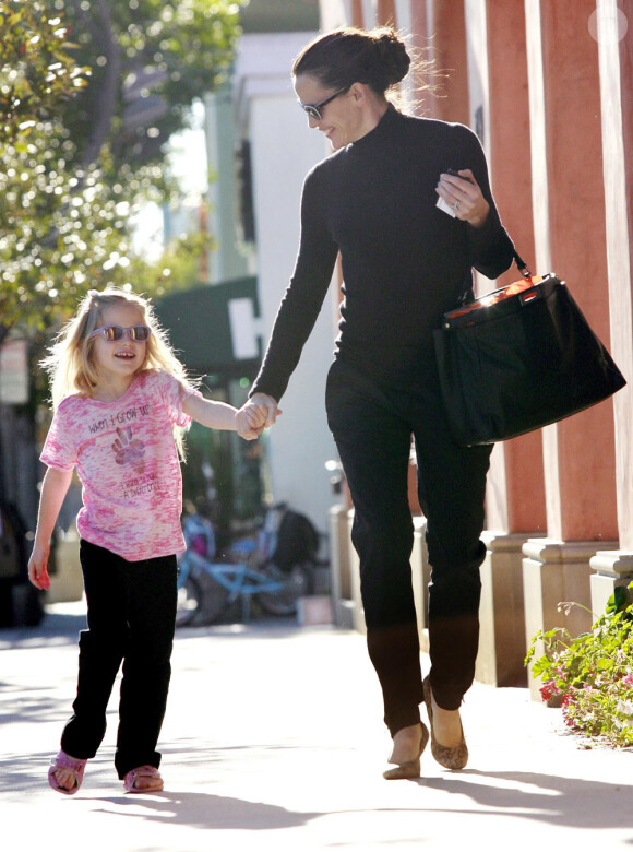 Jennifer Garner à Beverly Hills avec sa fille Violet (24 décembre 2010)