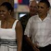 Barack et Michelle Obama ont rendu visite à des familles de militaires américains à Hawaï le 26 décembre 2010