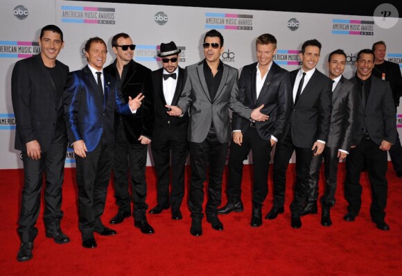 Les Backstreet Boys et les New Kids on the Block à la cérémonie des American Music Award, le 21 novembre 2010.