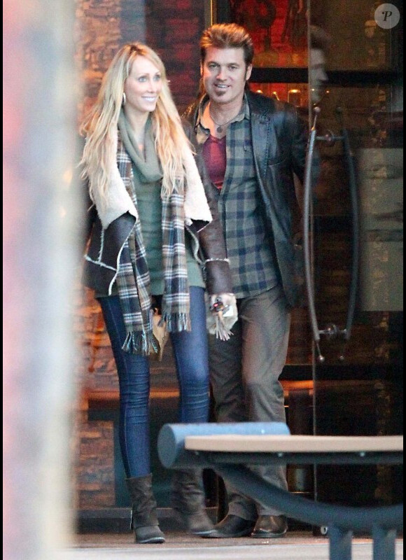 Billy Ray Cyrus et sa femme Tish, les parents de la chanteuse et actrice Miley Cyrus, ont déjeuné ensemble dans un bistro chinois de Nashville, mercredi 29 décembre.