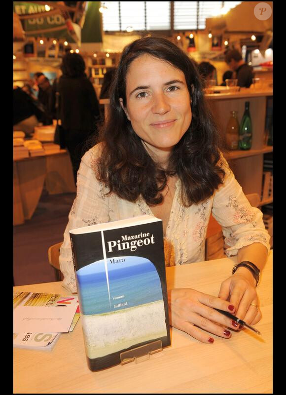 Mazarine Pingeot en 2010 pour la sortie de son livre, Mara