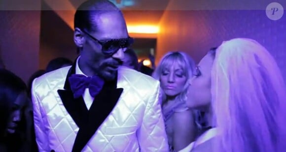 Si Snoop Dogg imagine l'enterrement de vie de garçon du prince William à l'image de son clip pour Wet, Kate Middleton n'a pas intérêt à tomber sur les images...