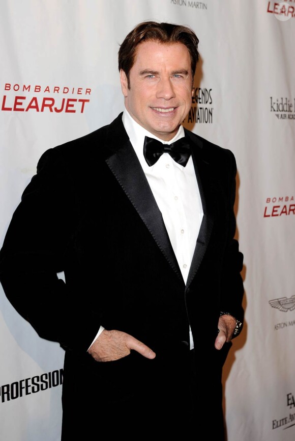 John Travolta lors de la soirée des Légendes vivantes de l'aviation au Beverly Hilton à Los Angeles le 21 janvier 2011 