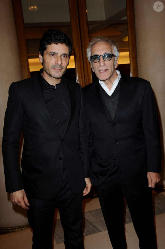 Pascal Elbé et Gérard Darmon lors du gala Scopus à Paris le 23 janvier 2011