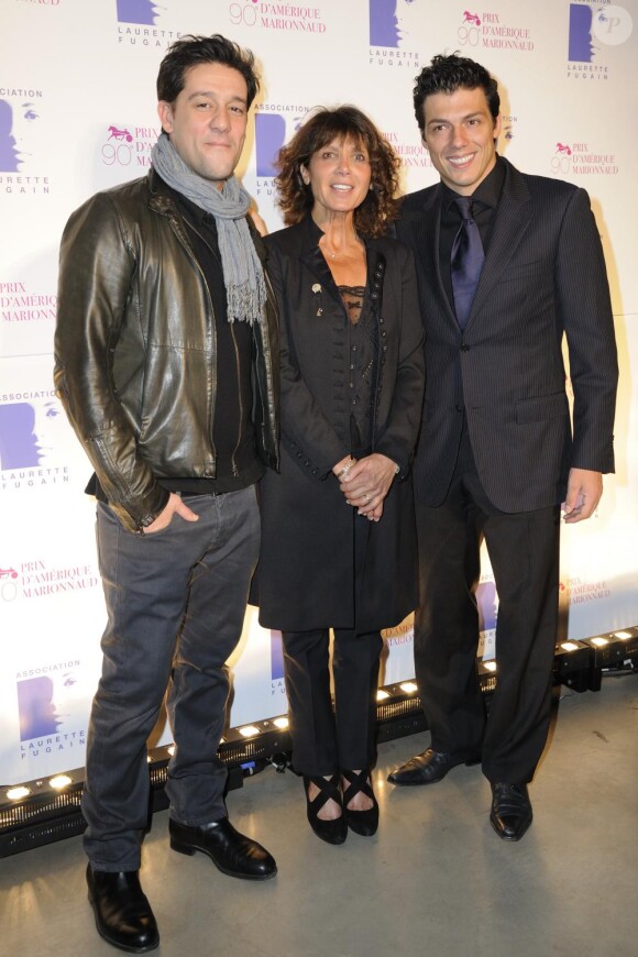 Titoff, Stéphanie Fugain et Taïg Khris assistent au dîner de gala du 90e Prix   d'Amérique, au Cent-Quatre (Paris XIe), samedi 29 janvier 2011.