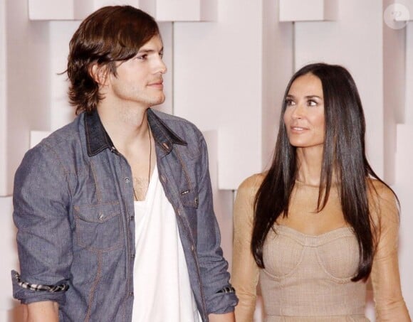 Ashton Kutcher et Demi Moore lors du show Colcci à Sao Paulo le 30 janvier 2011