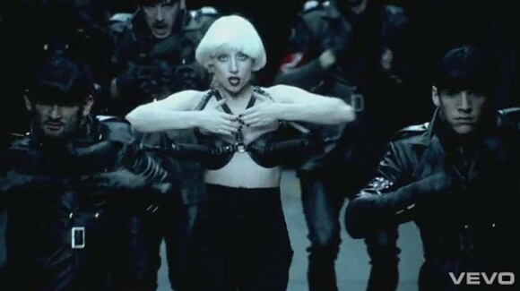 Lady Gaga - Alejandro - images extraites du clip réalisé par Steven Klein, juin 2010