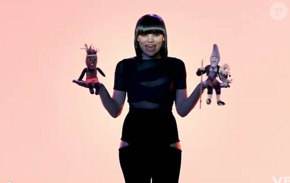 Jessie J, la révélation anglaise, dans le clip de son duo avc B.o.B., Price tag.
