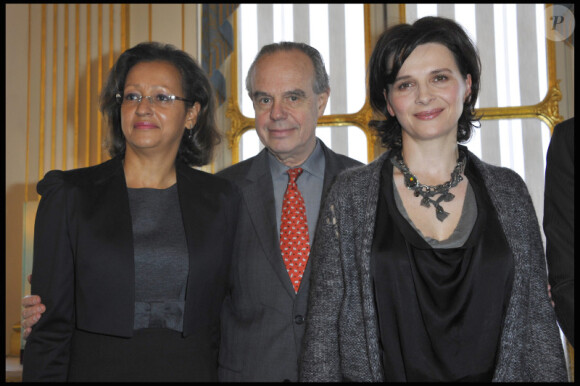 La conférence de presse du Printemps des poètes, avec la présence de Juliette Binoche, marraine du festival, Marie-Luce Penchard et Frédéric Mitterrand, le 7 février 2011 à Paris