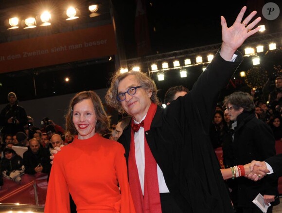 Le cinéaste Wim Wenders et sa femme Donata à l'occasion de la présentation de True Grit, en ouverture de la 61e Berlinale, le 10 février 2011.
