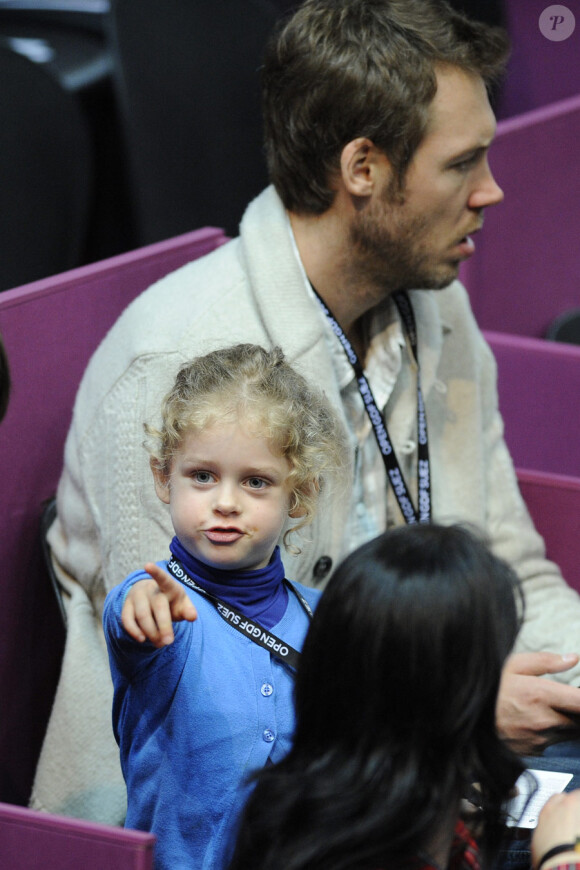 Jada, la fille de Kim Clijsters et de Brian Lynch, le vendredi 11 février 2011 lors de  l'Open GDF Suez. La joueuse devient la première maman n°1 mondiale !
