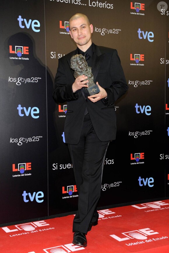 Rodrigo COrtes remporte plusieurs prix pour Buried, lors de la cérémonie des Goya Awards 2011, à Madrid, le 13 février 2011.