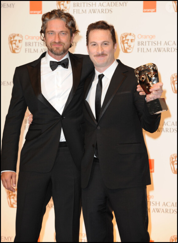 Gerard Butler et Darren Aronofsky lors des BAFTA awards à Londres le 13 février 2011