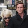 Carey Mulligan et son nouveau boyfriend Eddie Redmayne se promènent main dans la main dans les rues de Manhattan le 29 janvier 2011