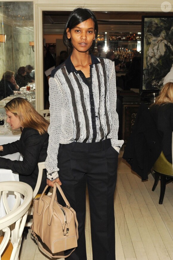 Liya Kebede lors d'un déjeuner organisé par la maison Tod's pour  célébrer la sortie du livre Michelle Obama and the power of style, le 10 février 2011
