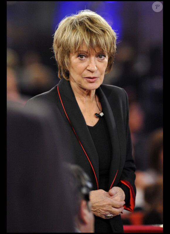 Alice Dona à l'émission spéciale Âge tendre et têtes de bois (tourné le 23 février et diffusé le 27 février 2011)