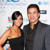 Mario Lopez et sa compagne Courtney Mazza lors des 14ème Annual Impact Awards le 25 février 2011 à Beverly Hills