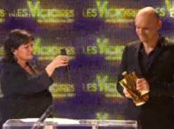 Victoires 2011 : Gaëtan Roussel, très ému, ouvre le bal et pense à Bashung...