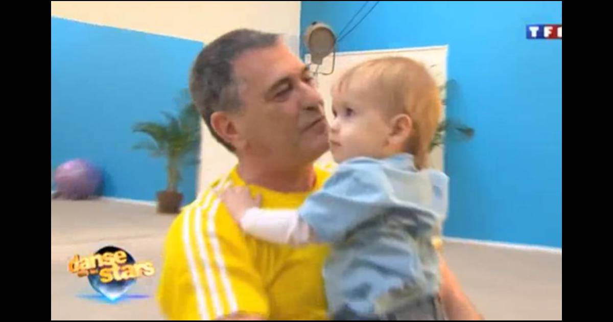 Le Petit Sasha Fils De Bigard Vient Rendre Visite A Papa Pendant Les Repetitions Purepeople
