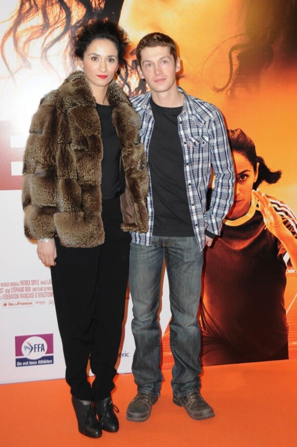 Rachida Brakni et Cyril Descours lors de l'avant-première de La ligne droite, qui s'est tenue au Gaumont Opéra, à Paris, le 3 mars 2011.