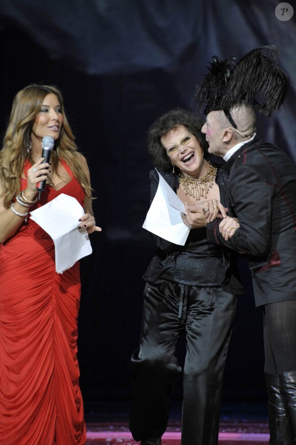 Jean-Michel Jarre, Pierre Cardin et Claudia Cardinale faisaient partie des invités d'honneur de l'édition du fantastique grand bal de la Cavalchina le 5 mars 2011, lors du carnaval de Venise.