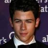 Nick Jonas à l'occasion du 19e Night at Surdi's Fundraiser Dinner, dans la prestigieuse enceinte du Beverly Hilton de Beverly Hills, à Los Angeles, le 16 mars 2011.