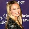 Kristen Bell à l'occasion du 19e Night at Surdi's Fundraiser Dinner, dans la prestigieuse enceinte du Beverly Hilton de Beverly Hills, à Los Angeles, le 16 mars 2011.