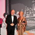 Michel Roger et madame Jean-Bernard Raimond au Bal de la Rose 2011, le 19 mars, à Monaco.