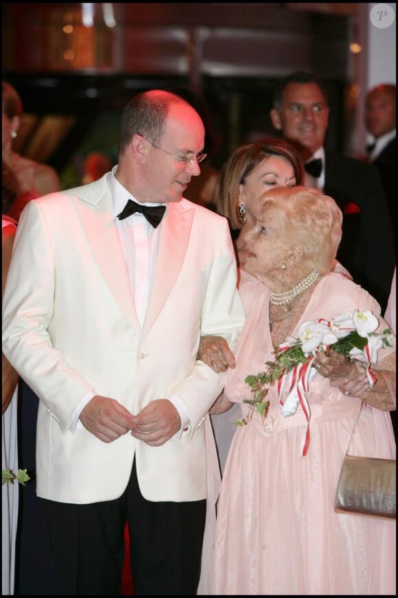 Antoinette et le prince Albert au Bal de la Rose 2007.