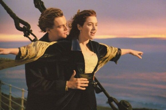 Kate Winslet et Leonardo Di Caprio dans Titanic de James Cameron