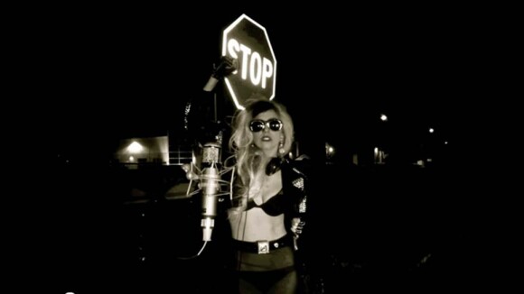 Lady Gaga : Son hit "Born this way" change de direction !