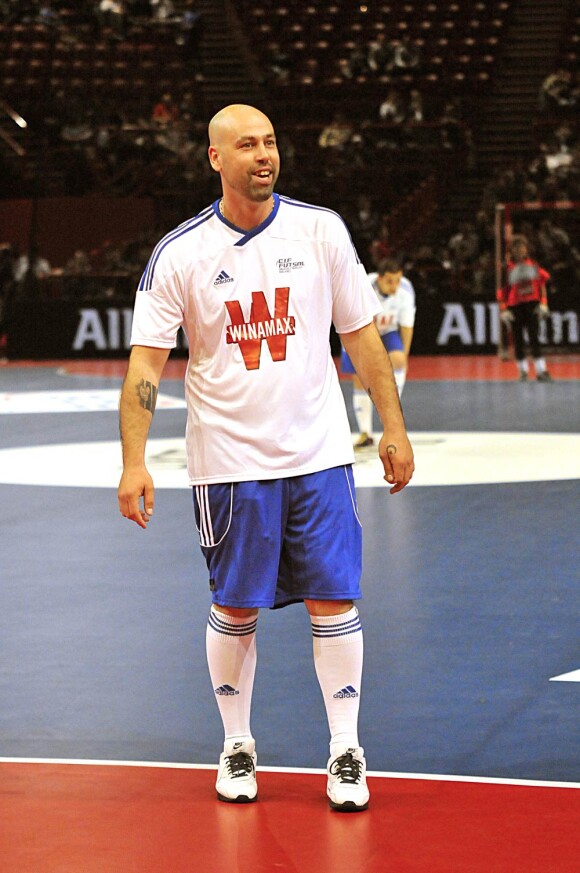 Sinik à l'occasion du tournoi de futsal organisé par RTL au Palais Omnisport de Paris Bercy, le 27 mars 2011.