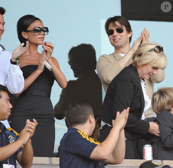 Tom Cruise et Victoria Beckham soutiennent David Beckham lors d'un match des LA Galaxy, en juillet 2009.