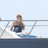 Kate Hudson enceinte, son fils Ryder et son chéri Matthew Bellamy sur un yacht à Los Cabos, le 9 mars 2011