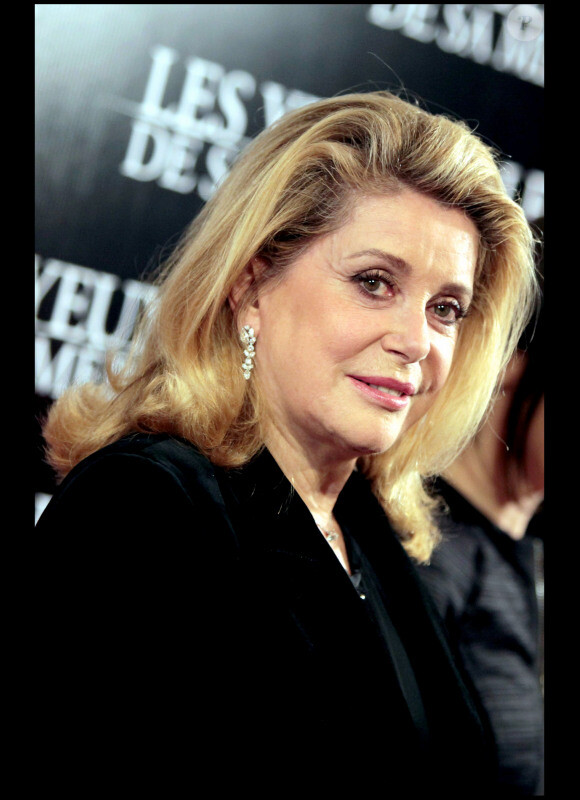 Catherine Deneuve à la première du film Les Yeux de ma mère en mars 2011