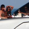 Naomi Campbell et son chéri Vladimir Doronin en vacances sur leur yacht à Miami, le 27 mars 2011