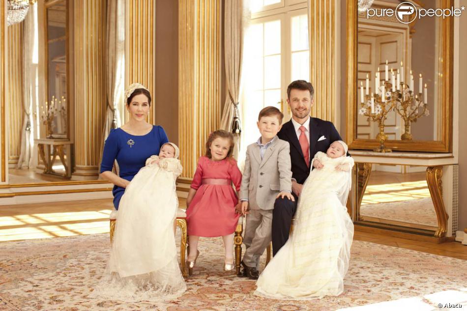 La Princesse Mary Et Le Prince Frederik De Danemark Avec Leurs